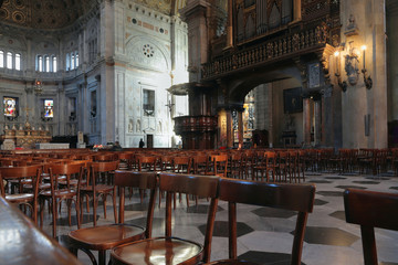 DUOMO DI COMO IN ITALIA, COMO CATHEDRAL IN ITALY