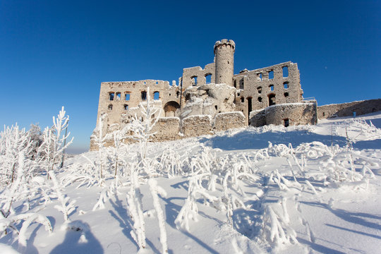 ruins of the castle in Ogrodzieniec in the winter, Jura Krakowsko Czestochowska region, Poland