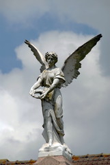 Naklejka premium Ville de Cassel, sculpture, détail du monument aux morts, département du Nord, France