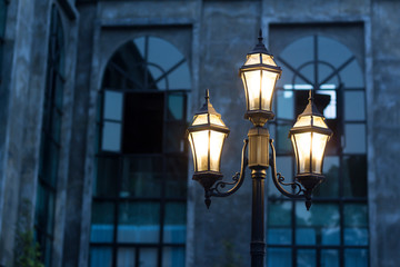 Fototapeta na wymiar vintage lamp decorative in gaden.