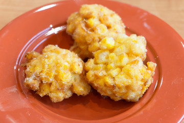 とうもろこしのかき揚げ