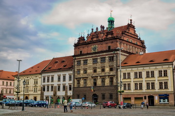 Naklejka premium Pilsen, Hauptmarkt mit Rathaus