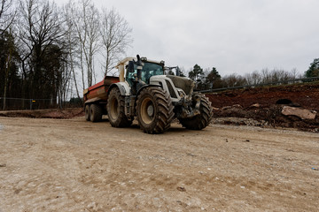 traktor © Superingo