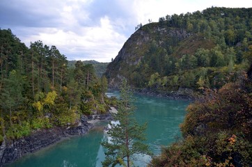 Катунь бирюзовая осенняя горы пейзаж