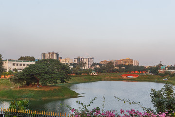 Chetpet lake also known as Chethupattu Aeri in tamil language.