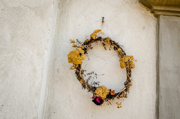 garland from dried flowers