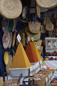 Stragan z przyprawami Maroko