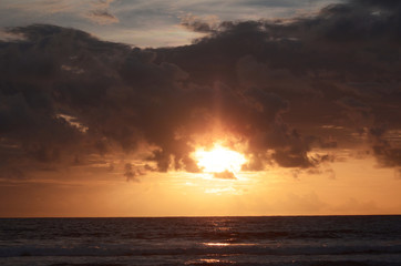 Obraz premium sunset over the sea