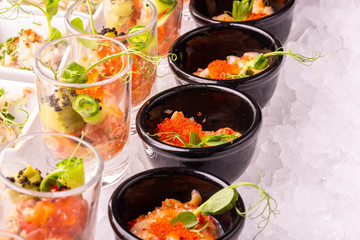  Giving of snack from seafood with ice