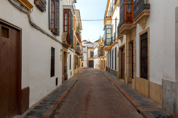Fototapeta na wymiar Cordoba. The old narrow city street.