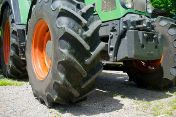 Powerful Tractor front end tyres also with traction