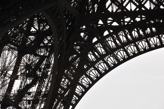 Eiffel Tower angles