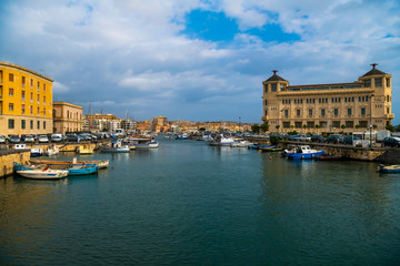 Fototapeta na wymiar Port of Syracuse and overview the island Ortigia, Sicily