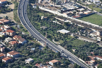 tratto autostradale di Capaci (Palermo) dove la mafia ha fatto scoppiare la bomba che ha ucciso il...