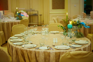 The luxury wedding reception dinner table setup