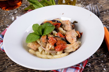 Plate with busiate and fish dressing 