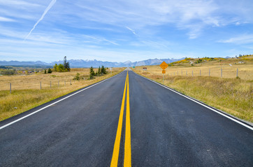 秋のカナディアンロッキー　ボウ・バレー・トレイル（カナナスキス・カントリー　カナダ・アルバータ州）