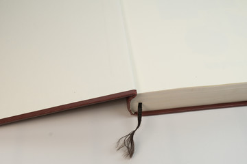 ハードカバーの書籍