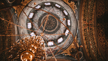 Fototapeta na wymiar Old Russian church 