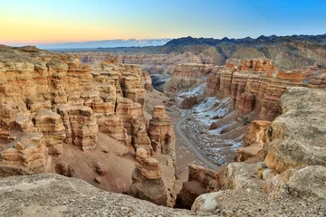 Zelfklevend Fotobehang Charyn Canyon © ASKAR