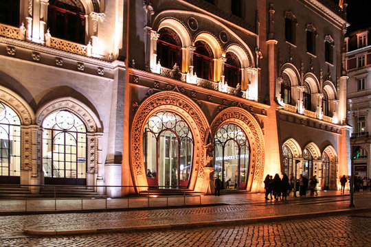 Lisbon Rossio train station by night