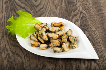 Pickled mussels