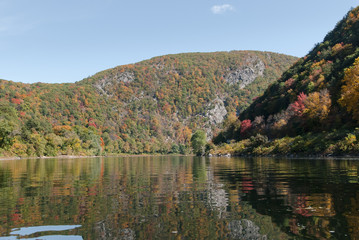 Fototapeta premium Autumn River Tour