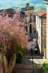 Picturesque hilltop tourist attraction of Penne d'Agenais, Lot-e