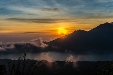 lever de soleil indonésien 