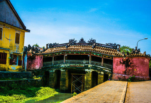 japanes brodge in hoi an vietnum