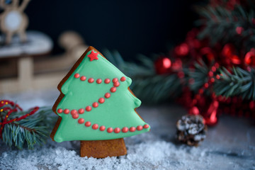 Sweet and delicious imitation pianniki. Gingerbread in the shape of a pig. 2019 is the year of the Pig. Winter tale with ibmrnyh gingerbread.