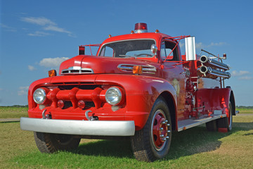 Old Fire Truck - 240409748