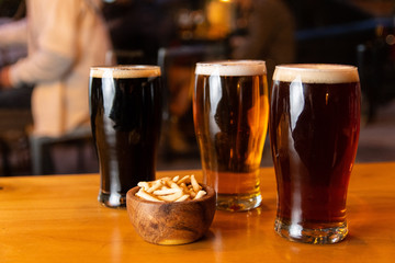 Cerveza Negra Roja Rubia 