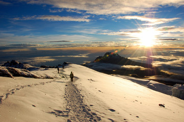 Sonnenaufgang am Kilimandscharo