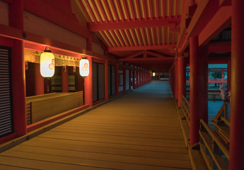 神社の拝殿