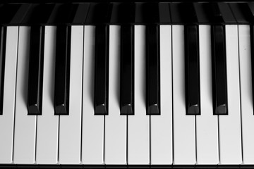 keys piano black