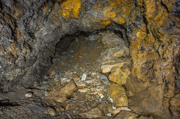 The collapse of the tunnel in the old mine