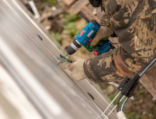 Thermal insulation of walls in the house foam