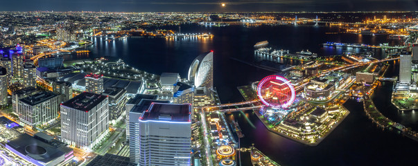 横浜みなとみらい　夜景　パノラマ