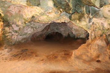 Quadirikiri Cave