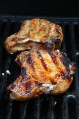 grilled pork chops with marinade and herbs