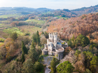 Fototapeta na wymiar beautiful castle of butron at biscay countryside