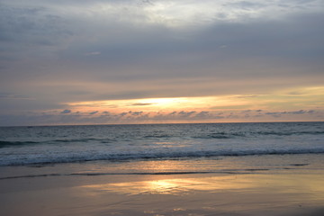 Fototapeta premium Sunset on the beach ( Phuket,Thailand)