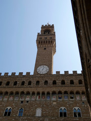 Fototapeta premium Palazzo Vecchio, Palacio Viejo, en la Plaza de la Señoría, en Florencia, Italia. Ayuntamiento de la ciudad (Comune di Firenze).