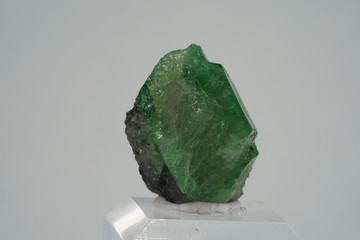 Tsavorit, Kristall, Grün, Mineral, Edelstein, Bruch, Natürliche Endung, Tansania