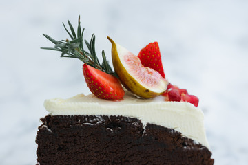 Strawberry chocolate cake