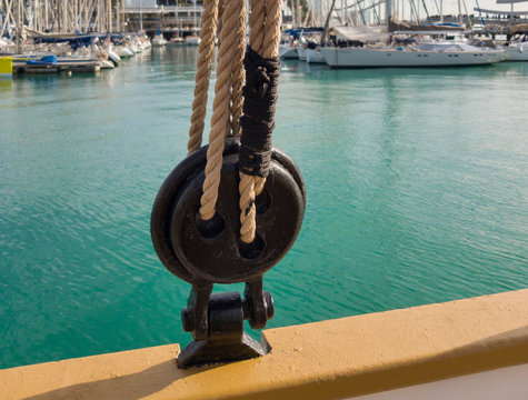 The dead eye. Standing rigging of a sailing ship.