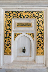 Istanbul - Palais Topkapı - Fontaine de la salle d'audience