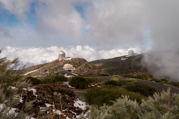 Roque de los Muchachos - umhüllt von einer Wolkendecke - Naturschauspiel