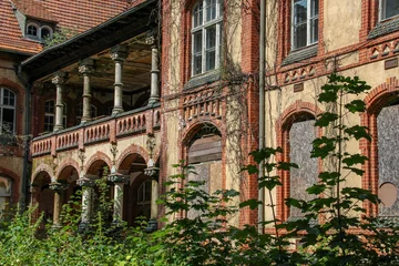 Tuinposter Ruïnes van Beelitz-Heilstätten Verloren plaats Berlijn Brandenburg  © seb868